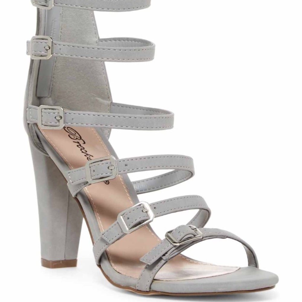 NWOT Caged sandals block heel